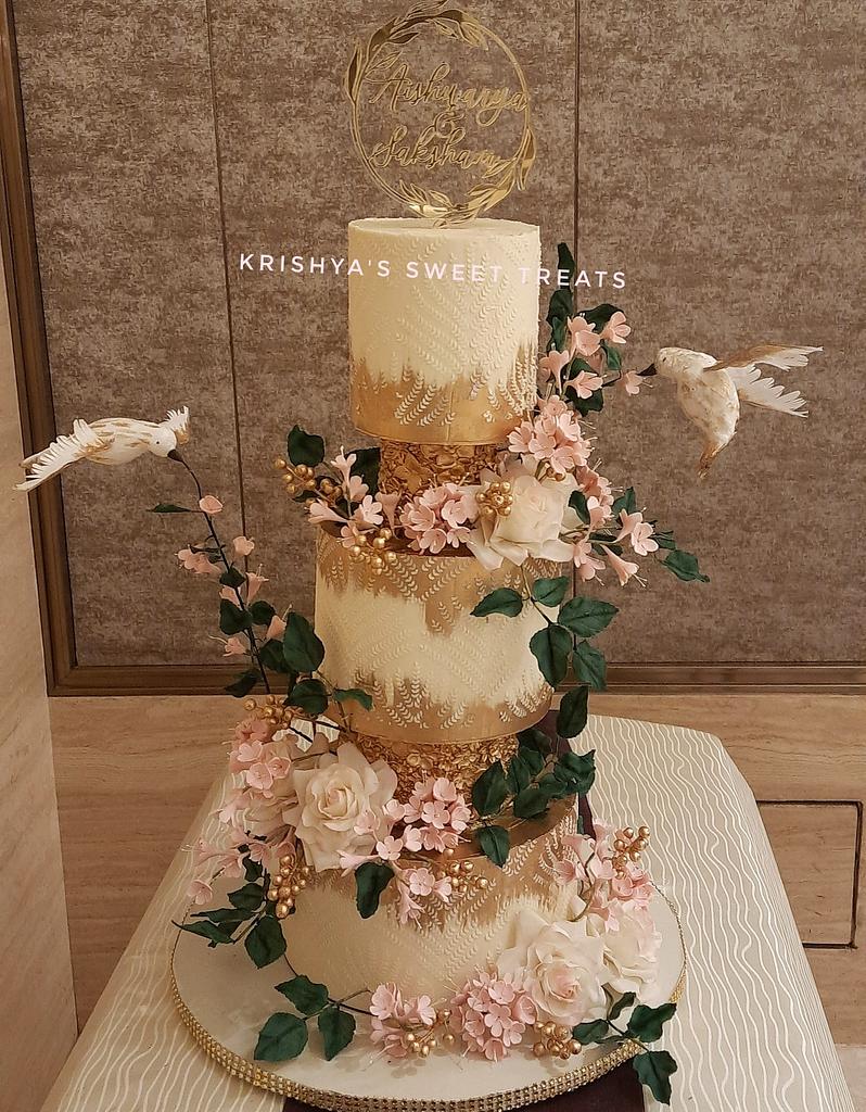 CakesDecor's tweet photo. Flowers and birds by Krishya's Sweet Treats
https://t.co/uDMWZec68X
#weddingcake #weddingcakes #engagementcakes #sugarflowers #waferpaper #threetier https://t.co/wZ7P6fm0WC