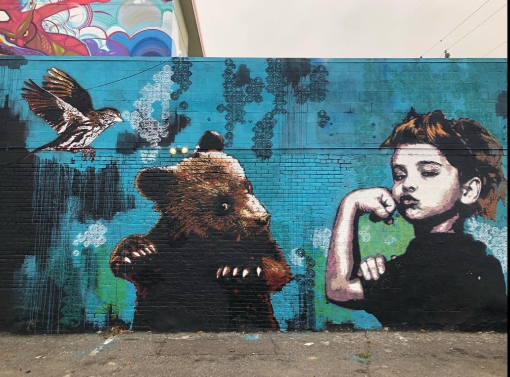 nouatre's tweet photo. Bonjour 👀
#streetart.  #urbanart.  #mural 
By : Pipsqueak Was Here https://t.co/J8kQ5ZEz0t