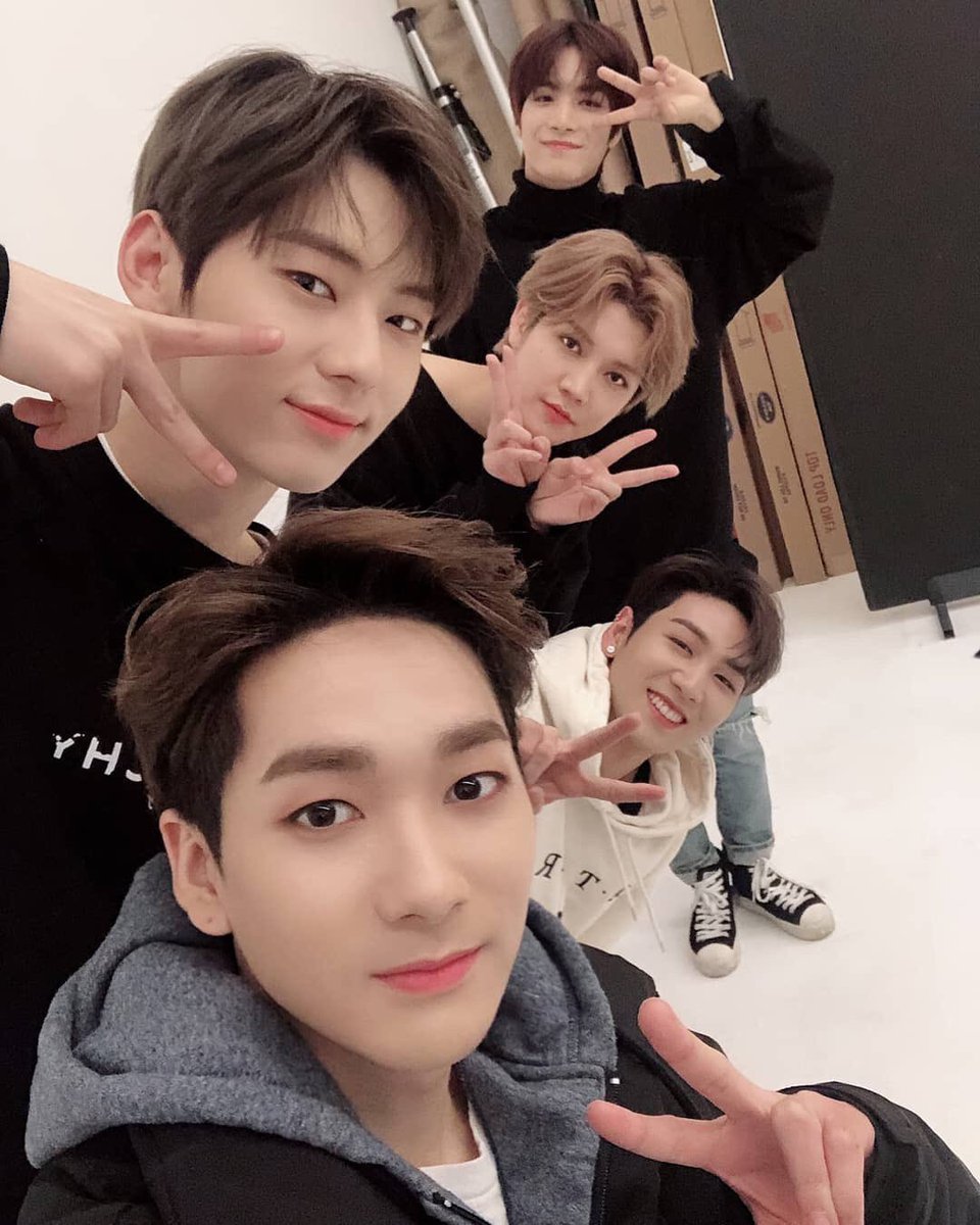 🦊🍅화월 ♡★ᴶ.ᴮ.ᴬ.ᴿ.ᴹ★♡ tweet media