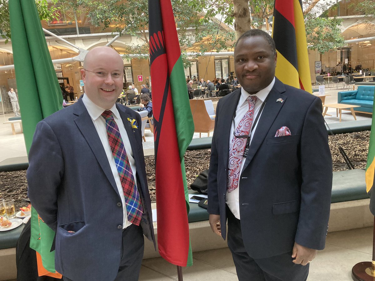 GradySNP's tweet image. On #CommonwealthDay, a pleasure to meet w HE Dr Thomas Bisika, #Malawi’s new High Commissioner to the UK - and to check out @CPA_Secretariat exhibition of Commonwealth Parliament buildings through the ages 🇲🇼 🏴󠁧󠁢󠁳󠁣󠁴󠁿 

Mlungu dalitsani Malawi!