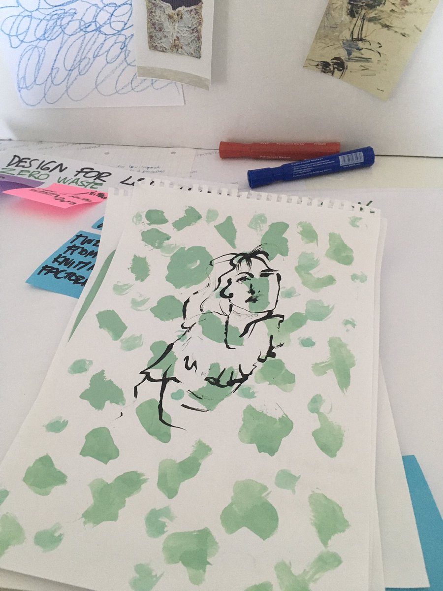MikiRat_'s tweet photo. reminder: get better paper for ink #CutCut https://t.co/tYKVu2YuCm
