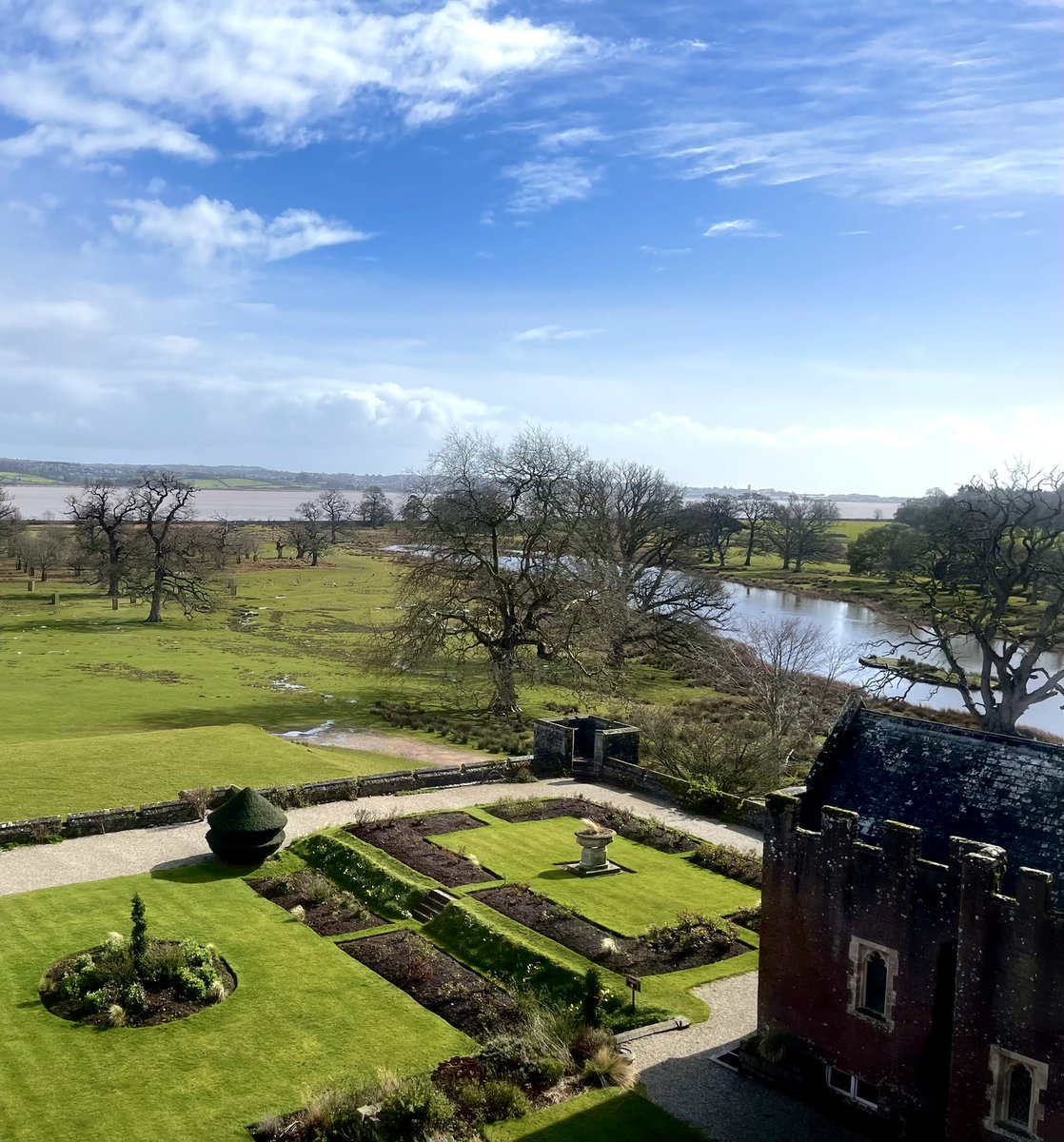 evieflynn22's tweet photo. Had an amazing day yesterday exploring @powderhamcastle and it’s grounds 🏰 Originally built  in 1391, I learnt so much about its evolution as a lived environment and it’s medieval, Georgian, and Victorian influences. @THEcastleexpert @allthingshannah @GraffitiGinger https://t.co/sAooNZRAgq