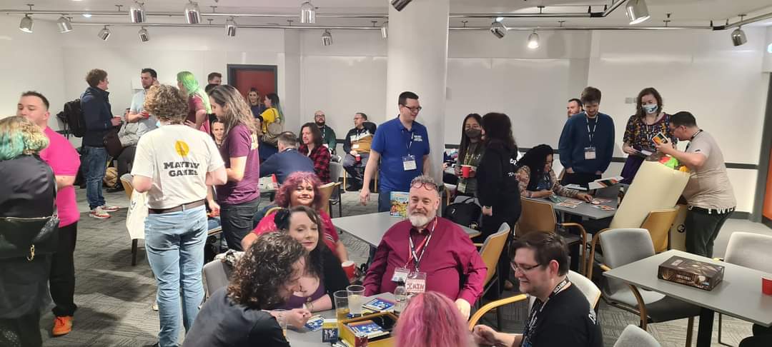 Had a greatime at the <a href="/longpackgames/">LongPack Games</a> industry gathering at #AireCon 2022 , fantastic to catch up with the ither publishers , designers and everything in-between 😀  thanks also to Martin Cubberley for hosting this ! 
#gaming #boardgame #convention #luckyduckgames #longpackgamess
