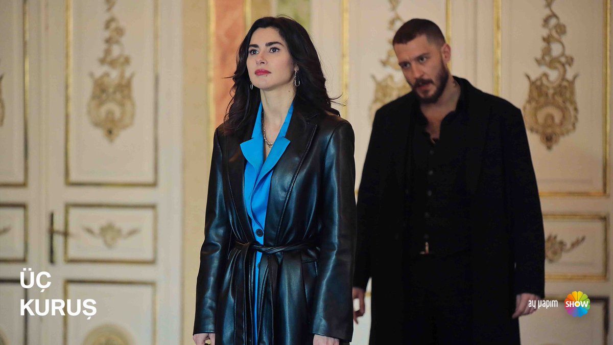 Nefesleri tuttuk. Büyük buluşma bu akşam! #BahKar ❤️ #üçkuruş #yenidünya <a href="/ayyapim/">AY YAPIM</a> @showtv