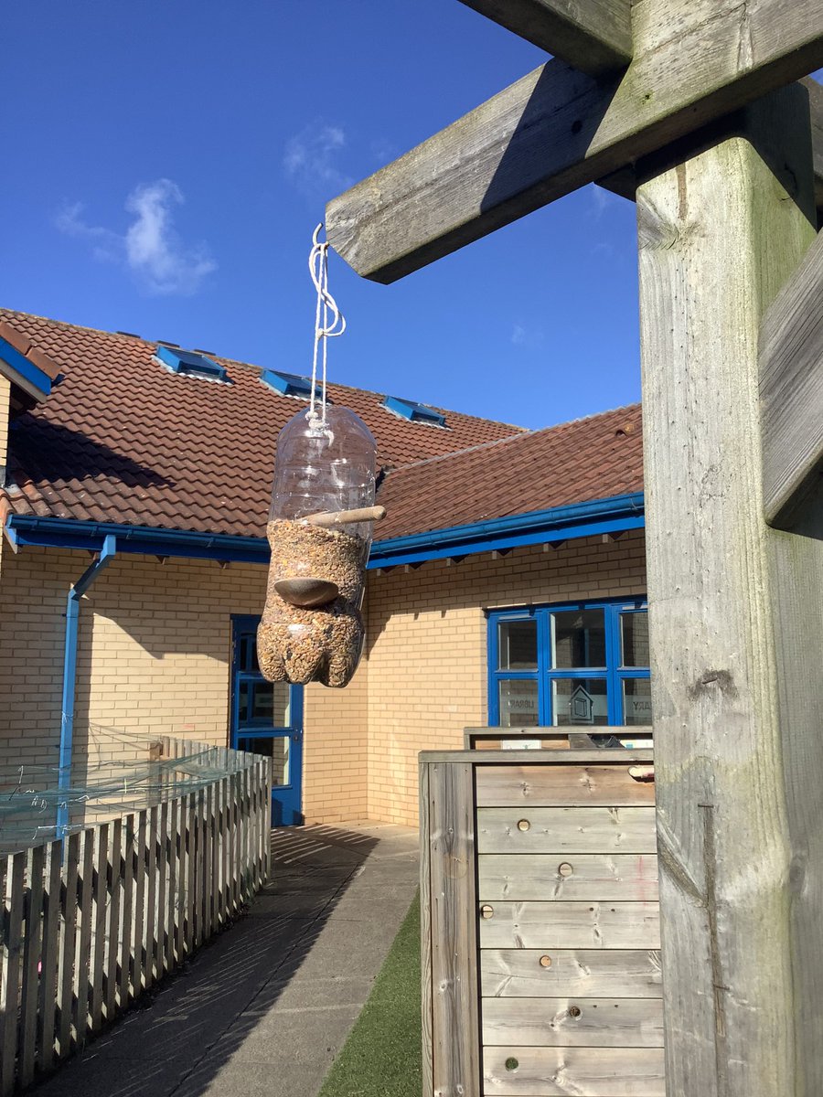 ESheret13's tweet photo. We loved making our own bird feeders for our outdoor area this morning. We can’t wait to watch to see what birds come to use them 🐦🕊🪶 
@LouiseD160514s @SMemorial https://t.co/RYTySsLsh1