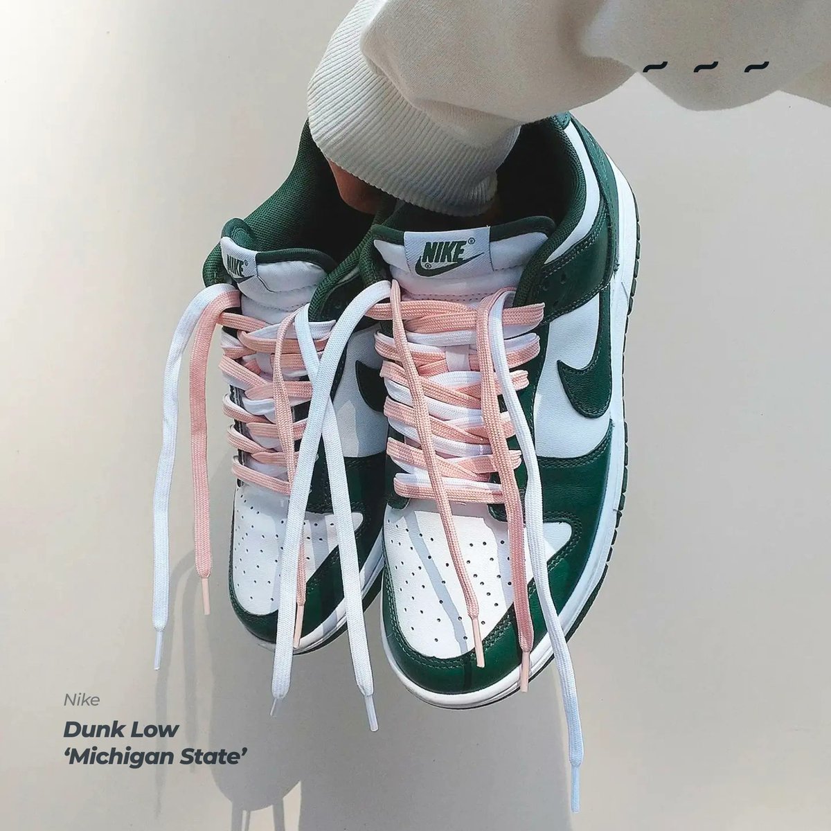 nike dunk low michigan state on feet