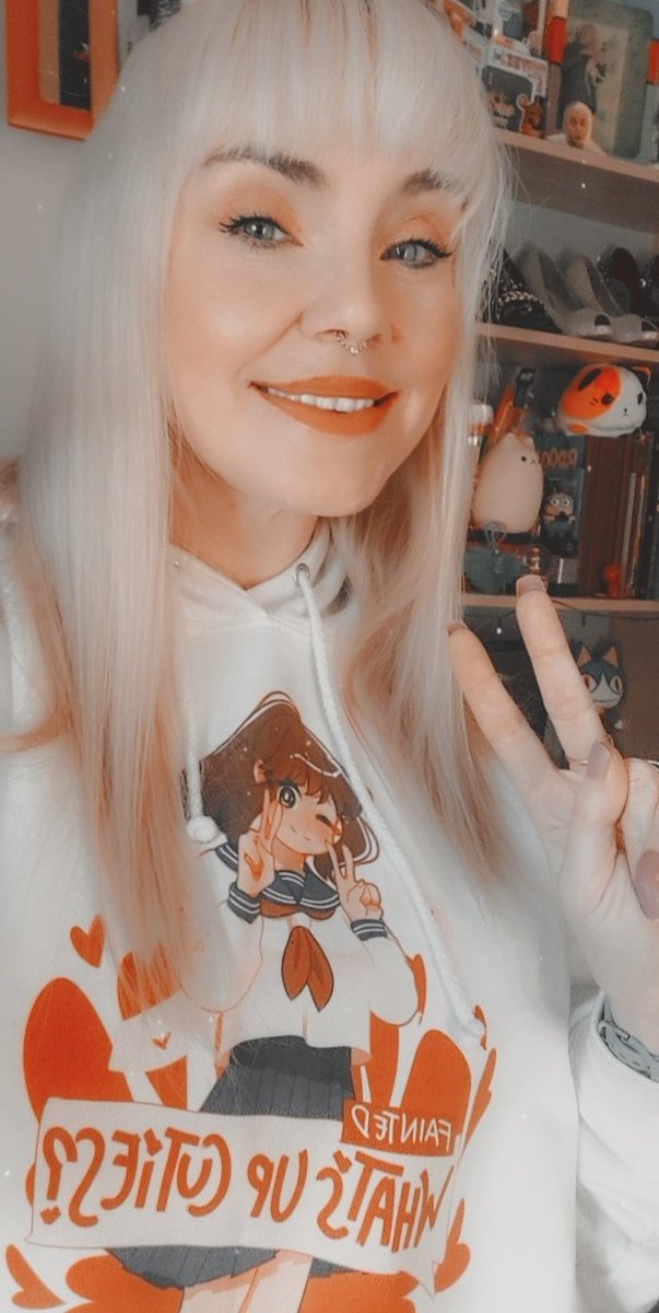 MumsieGames's tweet photo. Today is a @faintedsad hoodie sorta day
#YouTubemerch https://t.co/wgR426k65e