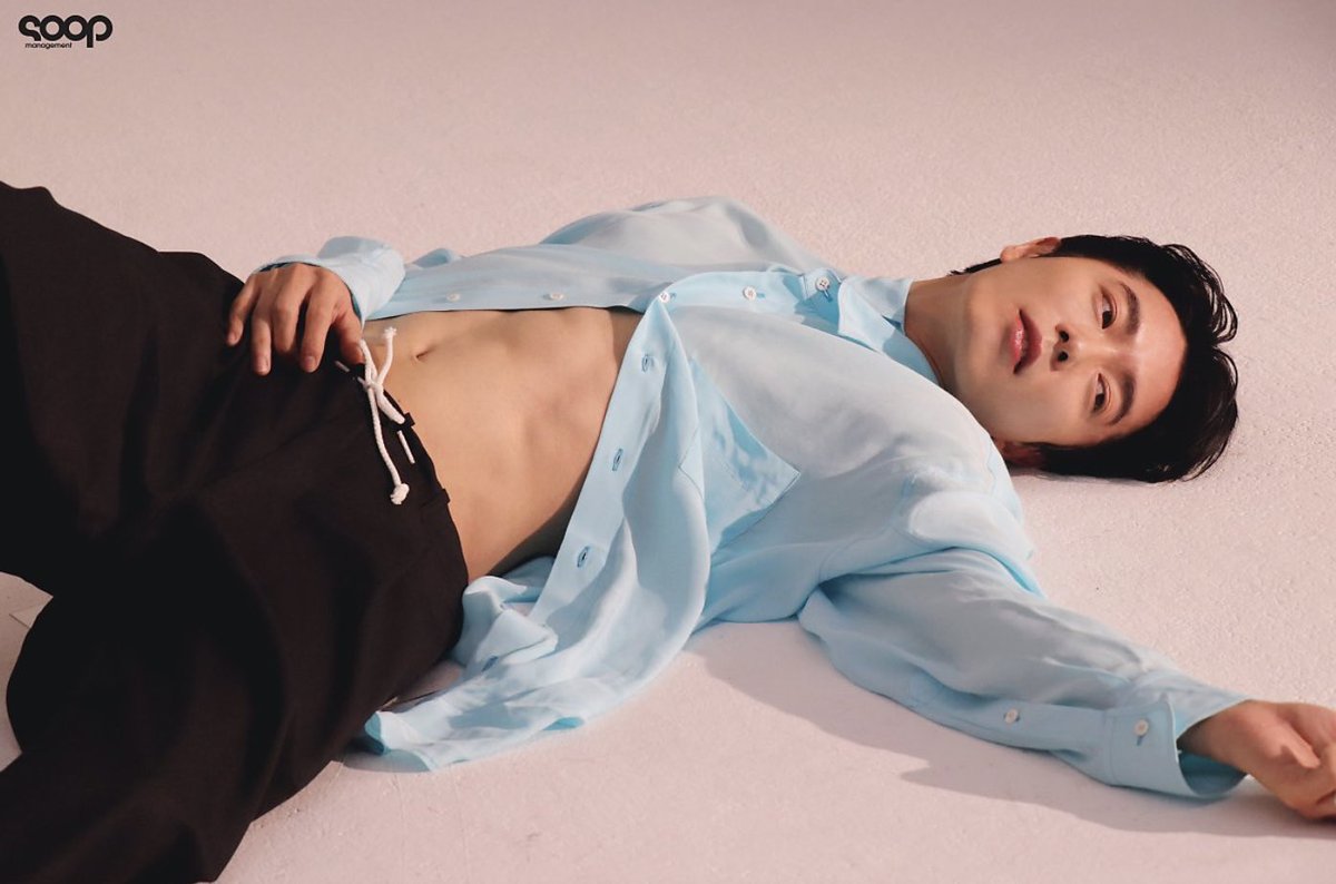 jaeuck_beauty's tweet photo. 오랜 만에 들어 온 탐라엔 온통 우꾸가 풀어헤치고 누워 있는 사진뿐
이게 극락이지… https://t.co/fxOnv6yNWu