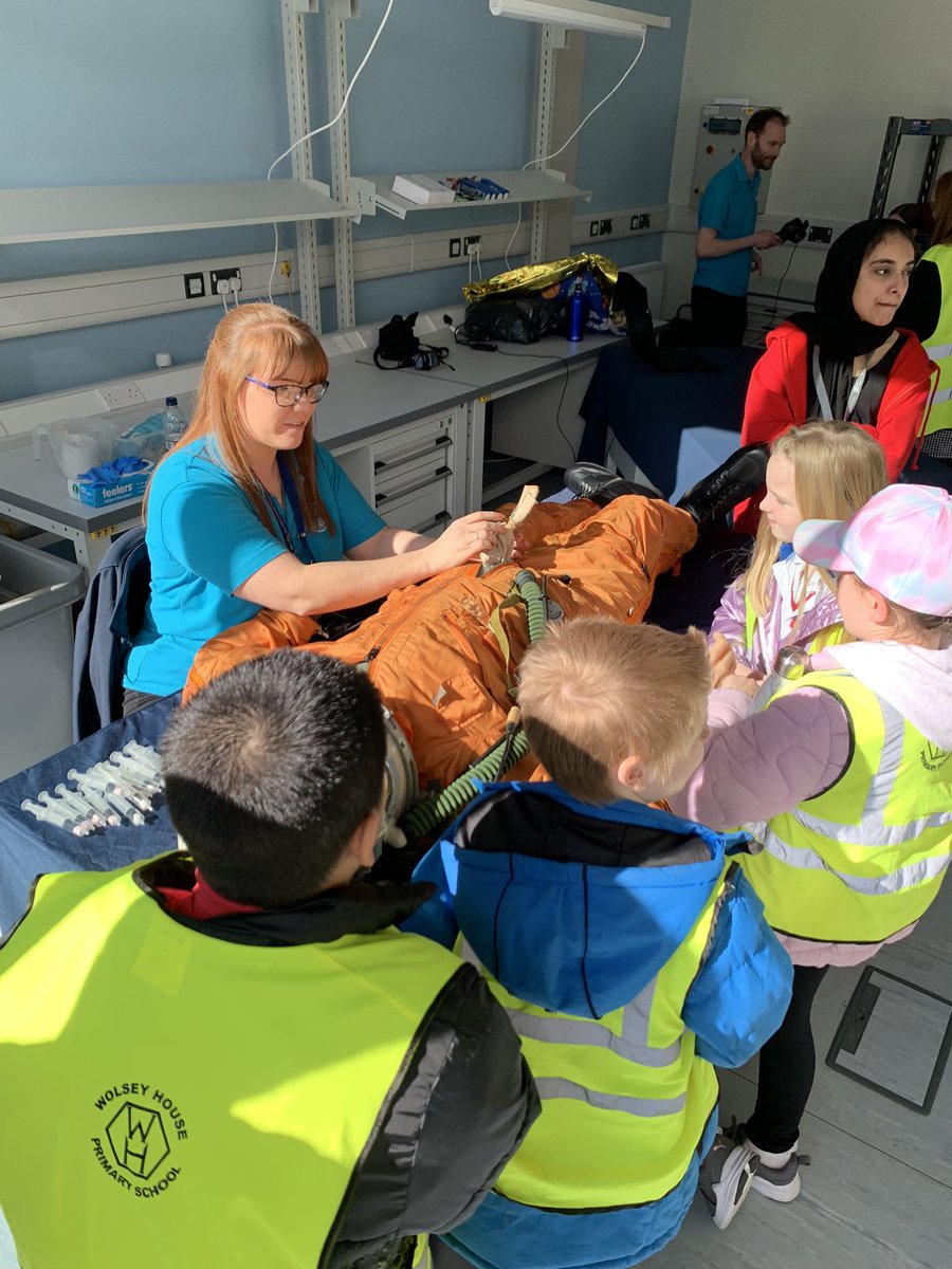 SpaceParkLeic's tweet photo. @spacecentre have been showing children from @WolseyHouse what tech astronauts use every day in space. #SPlaunch @uniofleicester https://t.co/YHZBKJOLWp
