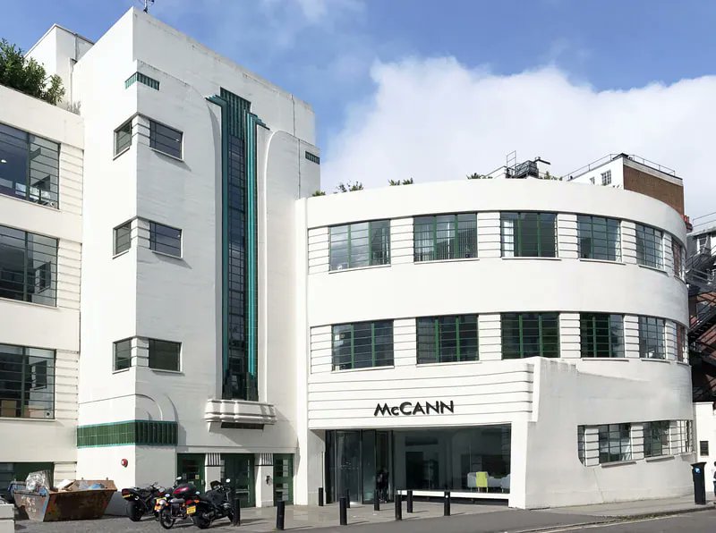 mod_in_metro's tweet photo. Daimler Hire Garage, Bloomsbury

1931

Wallis, Gilbert &amp; Partners

https://t.co/okL5m9XE4k https://t.co/Rr1aHgbuER