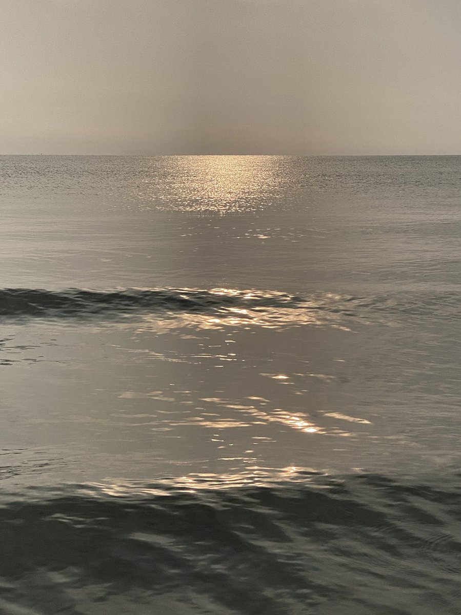 j tweet media