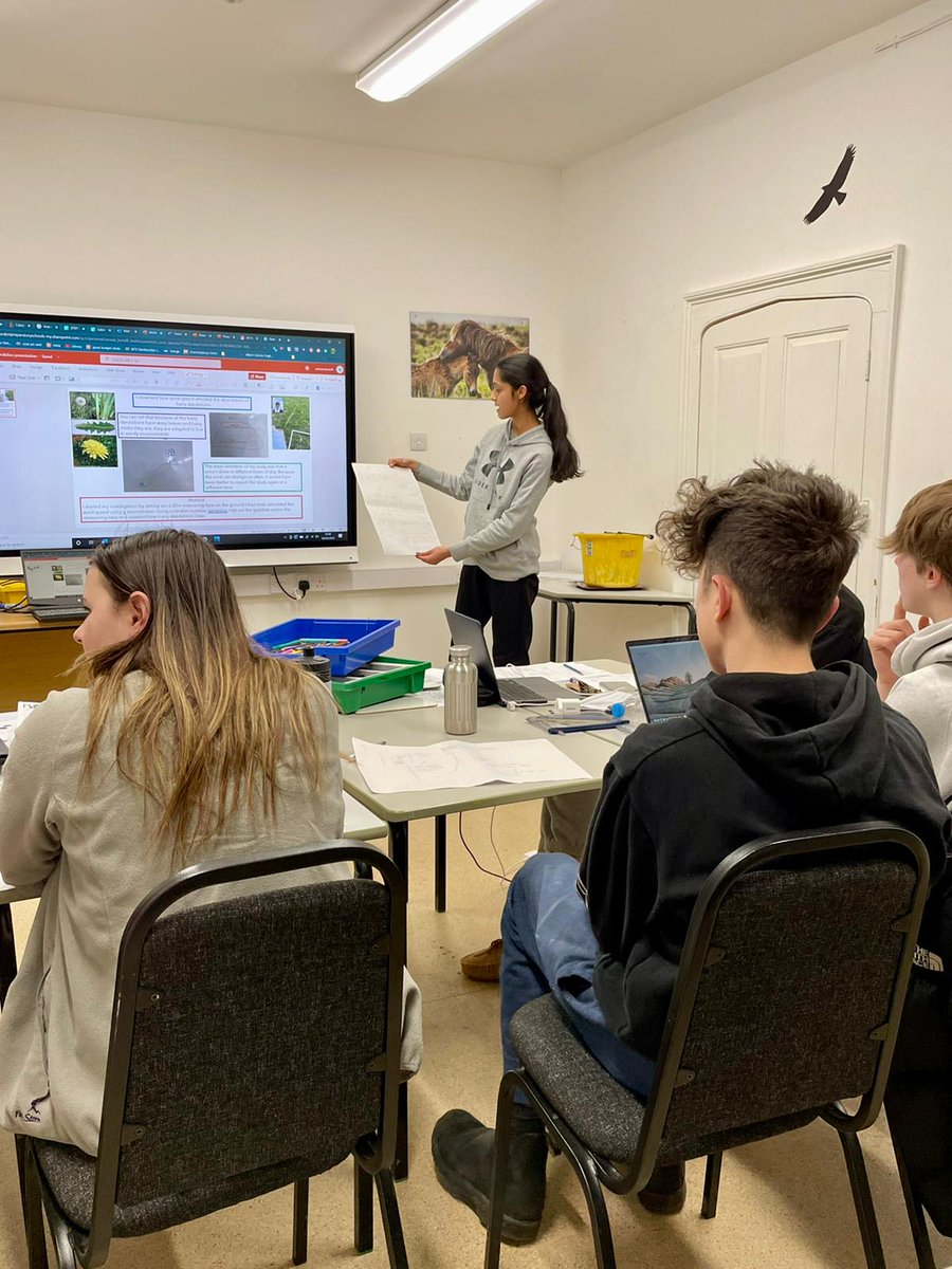KewHouseScience's tweet photo. KHS students present their research and findings on the last day of their incredible biology field trip! #KewHouseSchool #KewHouseScience #alevelbiology @KewHouseSixth https://t.co/msziMLnGkF