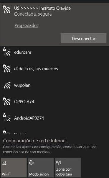 alvarozamcle's tweet photo. Contexto: llego a la Biblioteca de la UPO, comparto el wifi desde el móvil y le pongo este nombre, me conecto desde el PC y veo que me han respondido sjjsjajajajjajajajajaj https://t.co/VOIzIBBcT0