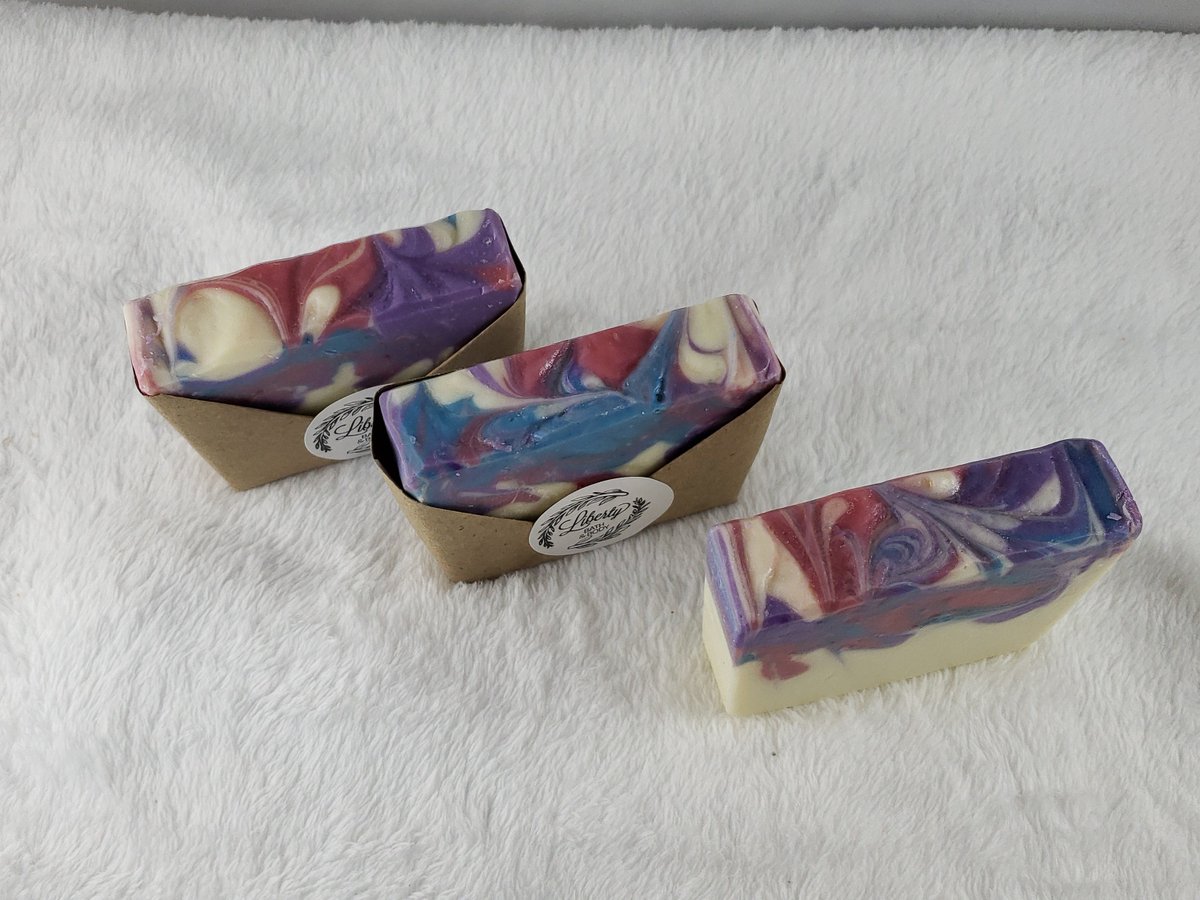 libertysoap's tweet photo. Vitality Large Bar Soap, Energic And Creative Inspired Scent Hand-Crafted Soap, Cocoa Butter Soap, Vegan Soap, Environmentally Friendly https://t.co/2732jxZmwE #LibertyBathAndBody ##Handwashing #allnatural #Mensgrooming #skincare #FallSoap https://t.co/Oqt9LkFTwx