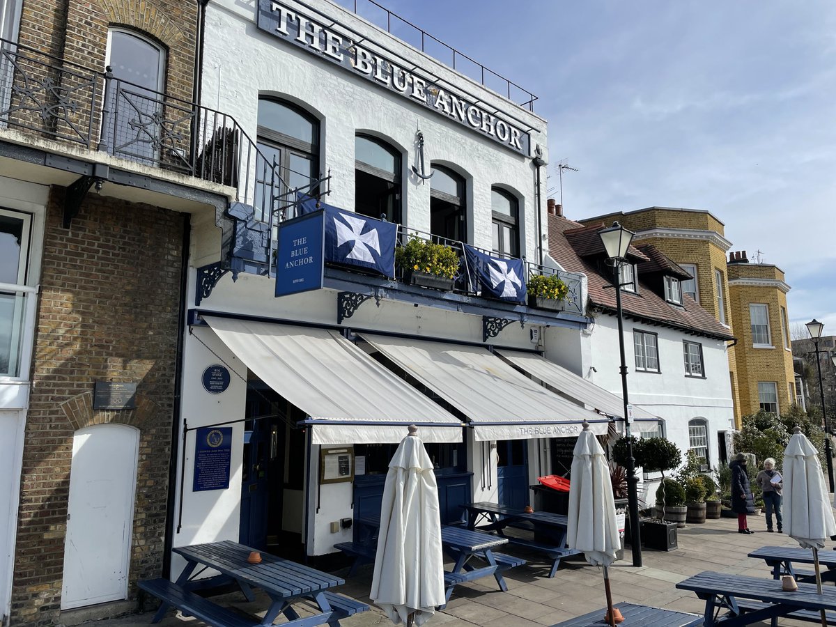 ShrewsburyRSSBC's tweet photo. It’s a beautiful morning in Hammersmith for the ⁦⁦@schoolshead⁩ . Any parents, supporters or Salopians in the vicinity you are invited to join the Sabrina Club for lunch ⁦@BlueAnchorW6⁩ https://t.co/dTVtYq8B3N