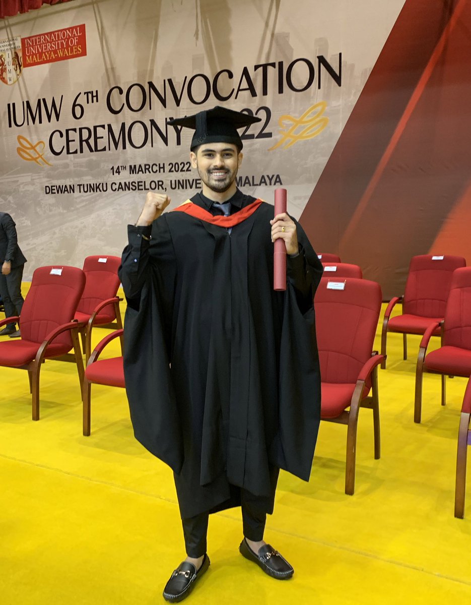 only6aal's tweet photo. You never know when you’ll discover what Mastering is all about. #mba #graduate 👨‍🎓 https://t.co/RxkjtDXTfg