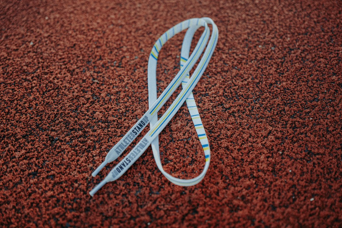 Und so sehen sie aus: Unsere #AthletesStandUp-Laces. 😍💯

Sei jetzt dabei:
1⃣ athletesstandup.org besuchen
2⃣ Mind. 15€ für eine unserer Partner-Organisationen spenden
3⃣ Deine Adresse hinterlegen
4⃣ Gemeinsam ein Zeichen setzen! ☮️🇺🇦

Danke für deinen Support!