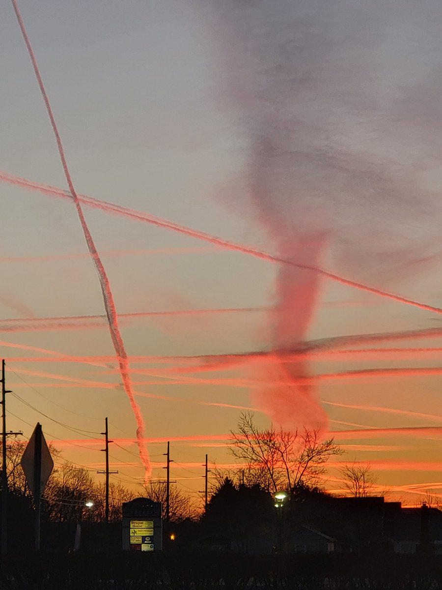 Crazy looking sky this morning #happyMonday #ColumbusOH