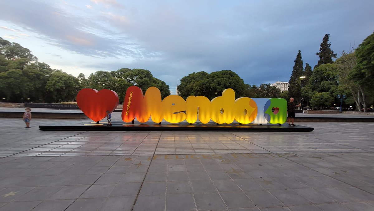 TrendHuntingBA's tweet image. Elegir un lugar para ir de vacaciones #Mendoza un lugar increíble, @enteturismomza #turismo #lugares #vacaciones #travel #places #Viajes #trendhuntingbuenosaires