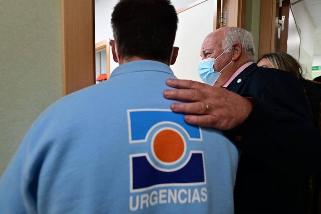 jesusraguirre's tweet photo. Se cumplen dos años desde que se decretara el estado de alarma en España. Dos años durísimos en los que nos han faltado horas en el día para combatir la pandemia, algo que no hubiera sido posible sin nuestros sanitarios que han trabajado de forma incansable desde el minuto uno. https://t.co/0u5Hzh1m8u