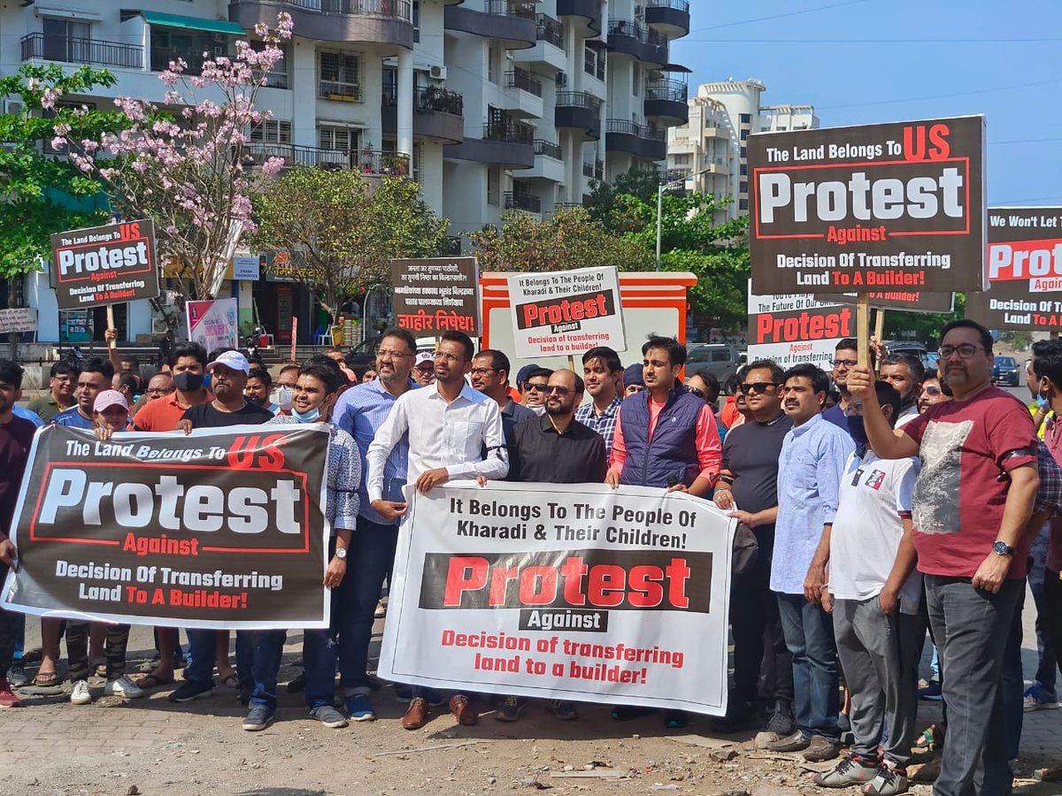 aaplasurendra's tweet photo. Yesterday at Exhibition Ground, #Kharadi residents protested against the decision to transfer the site to a private developers. This decision is unfair to the people, and I will speak out against it. The decision expected to be reversed, otherwise the protests will intensify. https://t.co/NTohBbCggZ