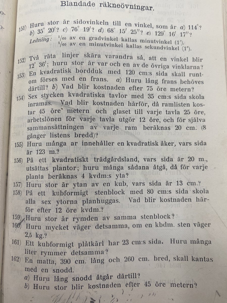 Idag får Fridtjuv Berg och hans kollega stå för matteuppgifterna