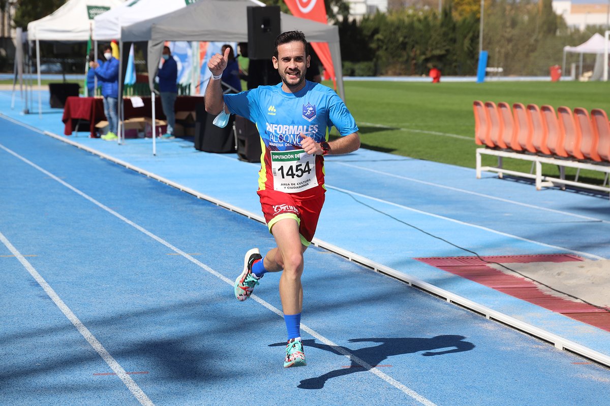 LaRinconada_Web's tweet photo. Cerca de 2.000 personas en la #CarreraPopular
Fiesta deportiva por las calles de #LaRinconada. Como principales novedades, se celebró la categoría ‘Pequeñín’ y la prueba Aniversario pasó a ser prueba Solidaria, a beneficio de #AFADI  🏃‍♀️🏃💙https://t.co/R0inx6C1Hu https://t.co/IZRNoUOAoO