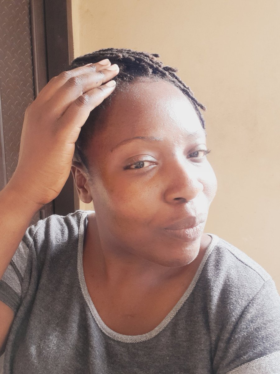 ounjeamuludun's tweet photo. About Last weekend!
They did small thing on my head😁🤭💃🏾🤸🏾♂️
#NewStyleAlert
#SuperErrandGirl https://t.co/zN7RLH3rJs
