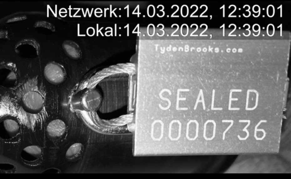 GentleChastity's tweet photo. Bisher keine weiteren Updates. 14 Tage verschlossen, 6 weitere zeigt der Timer…
Und noch immer #seal736
#chastity #horny #chastikey #botAsKeyholder #flr #switch #single https://t.co/hoq4WFeGFn