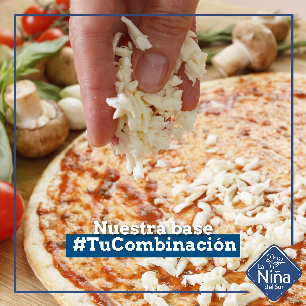 LaNinaDelSurES's tweet photo. ¿Marchando un martes diferente? 😋🍕
Con nuestra base de pizza en momentito puedes crear tu mejor combinación: Queso, salsa de tomate y...¡Todo lo que tú quieras! 😃
¿Qué ingredientes elegirás?
#pizza #pizzatime #pizzagram #pizzalover #pizzaencasa #basedepizza https://t.co/RlJS1cS0vR
