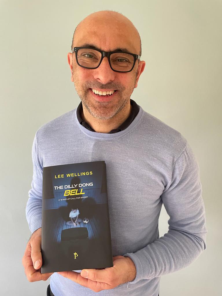 LeeW_Sport's tweet photo. ..and look what came today in the post:)  

My book is about falling in love with sport as a child, seeing it poisoned, and finally rediscovering some of the joy. It is from the heart❤️

It’s about how much three points is worth. Not as much as integrity. I hope it moves you 🙏🏼x https://t.co/ka77HFWkhp