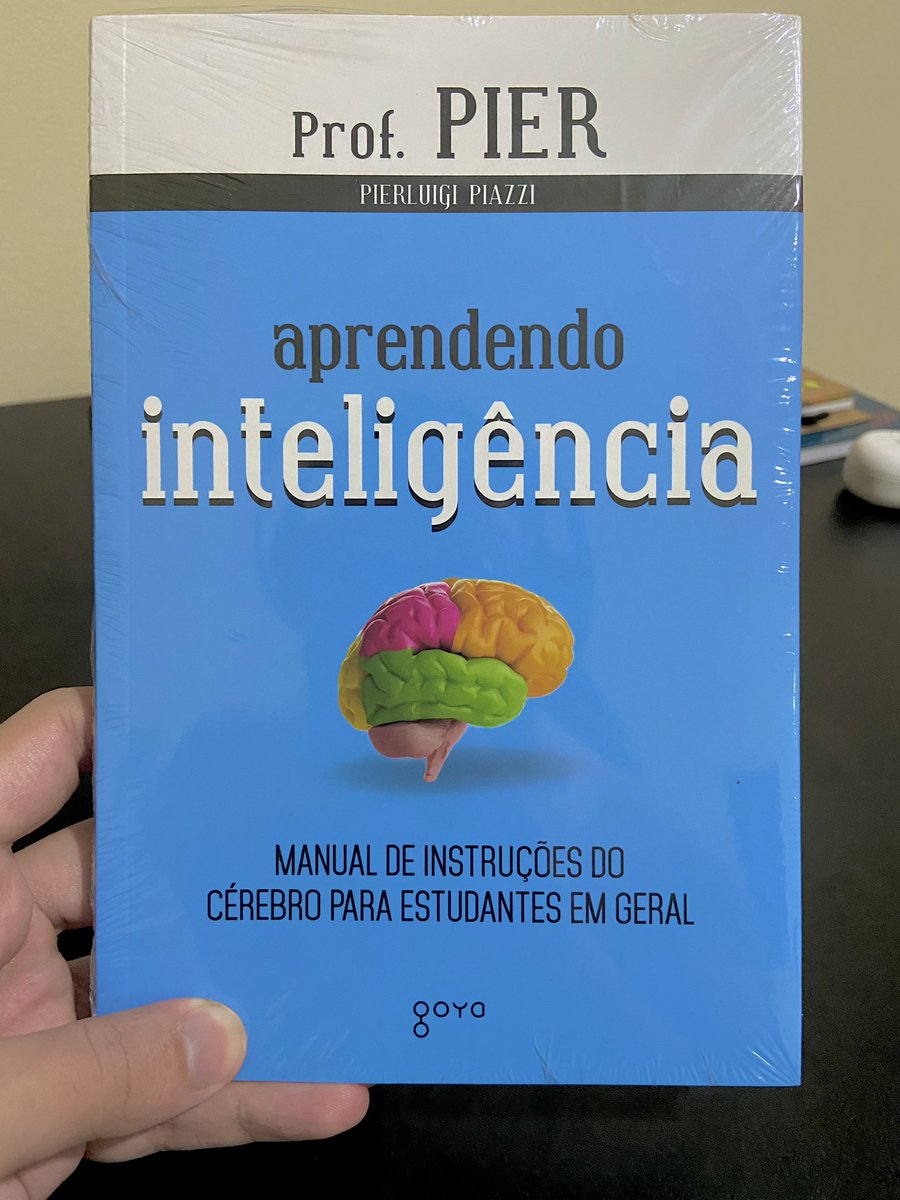 welliosdev's tweet photo. Sempre achei que eu não tinha sorte pra ganhar nenhum tipo de sorteio, mas agora tenho em mãos um livro que ganhei em um dos sorteios da live do @NandoSangenetto https://t.co/BODZio4WsM