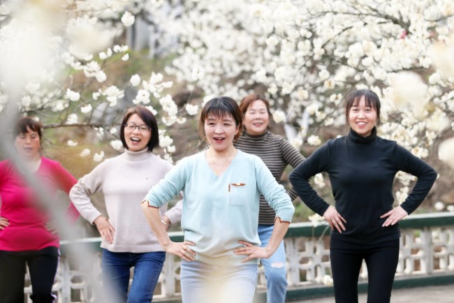 BoundforChina's tweet photo. 🌸🌸🌸When spring comes, the sight of #Shahe town in Guangyuan, Southwest China's #Sichuan province is refreshing with over 330 hectares of cherry trees in bloom.https://t.co/ftAdcwHWmu https://t.co/8rJ0iYgBT4