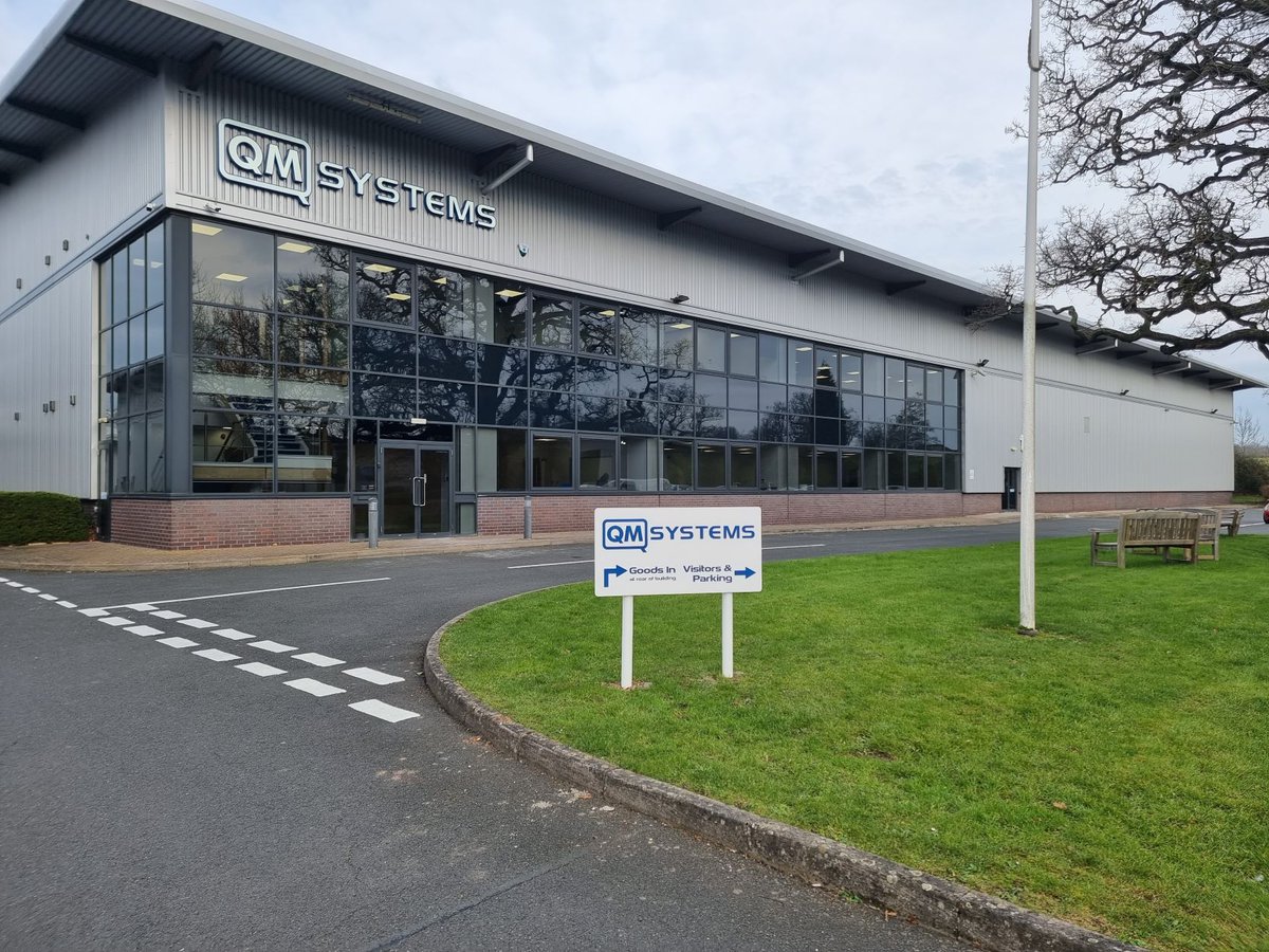 REI magazine tweet media