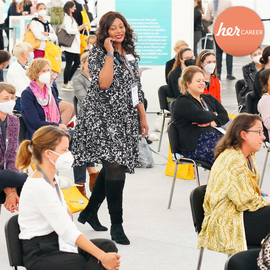 her_CAREER_de's tweet photo. Wie baue ich eine starke #Community auf Social Media auf? 🤔 #Referentin &amp; #Initatorin unseres Partners #JOINTGENERATIONS Dr. @IreneKilubi sprach auf der #herCAREER-Expo über #CommunityBuilding am Beispiel von Corporate Influencern!

#machenistwiewollennurkrasser #genderequality https://t.co/lsgeGJiGud