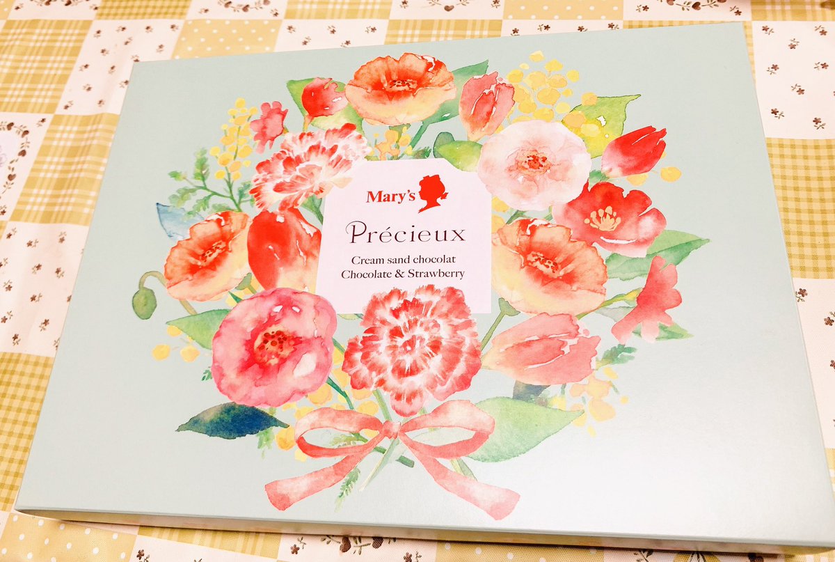 今日はホワイトデー!
バレンタインの時自分用に買ったのとお返しに貰ったチョコいっぱい(*'꒳`*) 