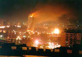 AntonioM646's tweet photo. La OTAN hace lo que quiere
y sus Medios de Comunicación lo ocultan:

Despedazó Yugoslavia
Invadió Irak
Bombardeó Libia
Bombardeó Siria

Y ahora prohíbe transmitir
Russian TV (RT) para que los Europeos
no conozcan la otra versión sobre
Ucrania

Please dale ReTwit
Sígueme y te sigo https://t.co/c0hjGe2xZZ