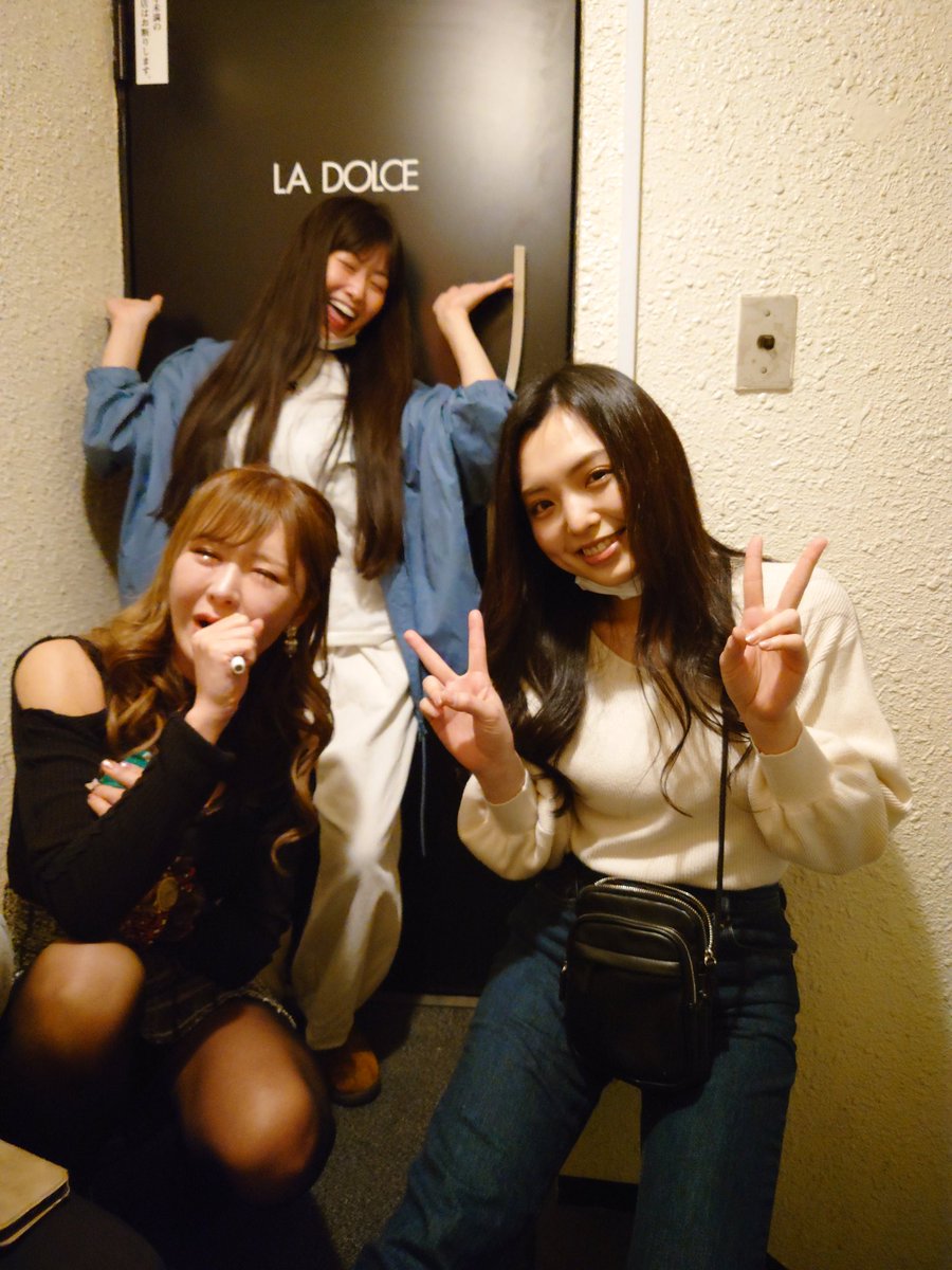 nx9Oe8pELnovpKO's tweet photo. #LADOLCE
#小田飛鳥
#永井すみれ
#桜井ゆかり
#滝沢いおり
#グランマ尾崎ヒカル
やっぱ、寂しいな🥲 https://t.co/jPoJhVrtdW
