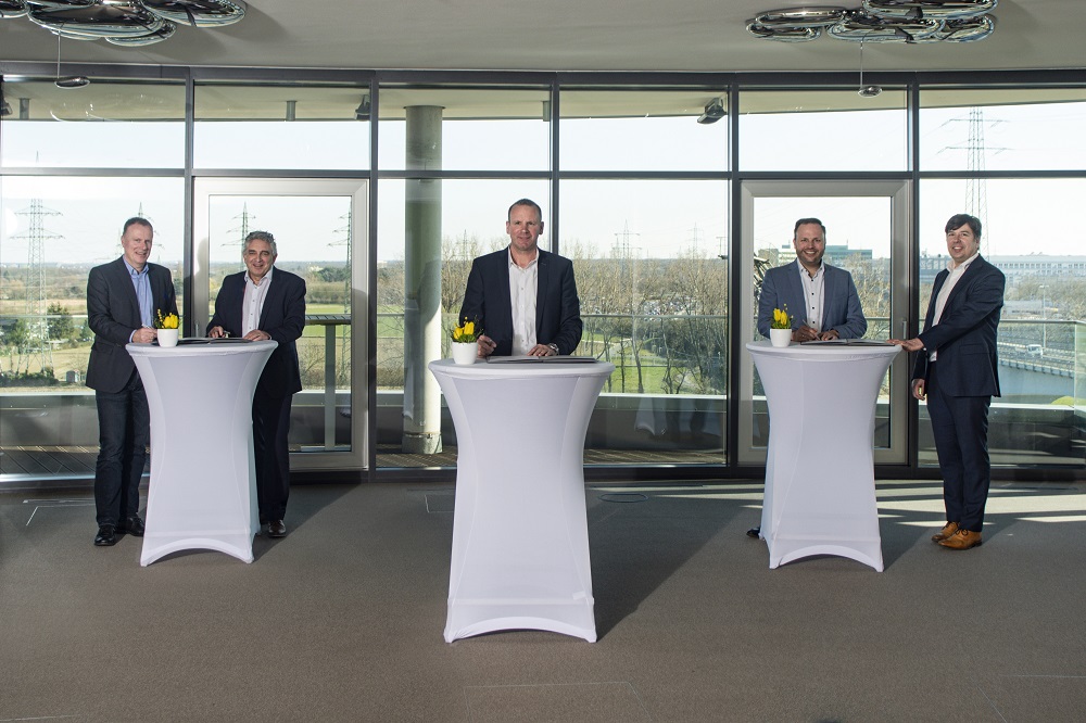 norisnetwork's tweet photo. Die @SuewagEnergieAG , DC-Data-Center-Group GmbH und norisnetwork  AG planen den Bau eines gemeinsam betriebenen Rechenzentrums in der Metropolregion Frankfurt/Rhein-Main. 
https://t.co/lGJviFPuJg
#suewag #datacentergroup #norisnetwork https://t.co/a8McqWg7us