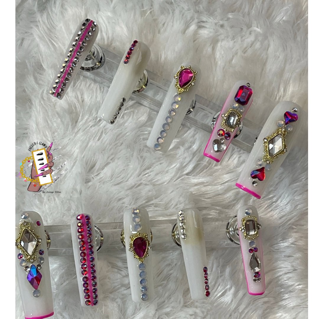 PressD_n_ClawD's tweet photo. The first set of Xxl nails for March 2022.
I love and HATE these long ads nails that I like to call DICK GRABBERS.
#nails #longnails #extendos #pressonnails #presson https://t.co/LPML9dbw5G