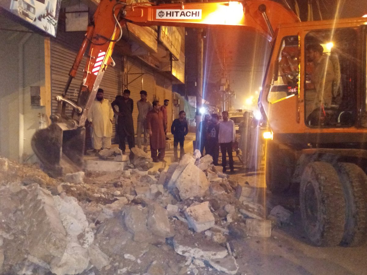 OfficialDmcwest's tweet photo. Our Team along with Office of DC West *Nallah Blast at Gulshan e Bihar due to gas leakage UC 16 Orangi Zone Momin a Bad Sub Division DMC west.* #KarachiWorks #karachi #dmcwest https://t.co/GvMTJKflI2
