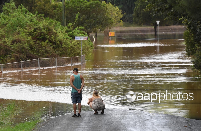 RT @aap_photos: Pix: Nsw Floods https://t.co/F6QHnLHOeC https://t.co/0CJv82mrRK
