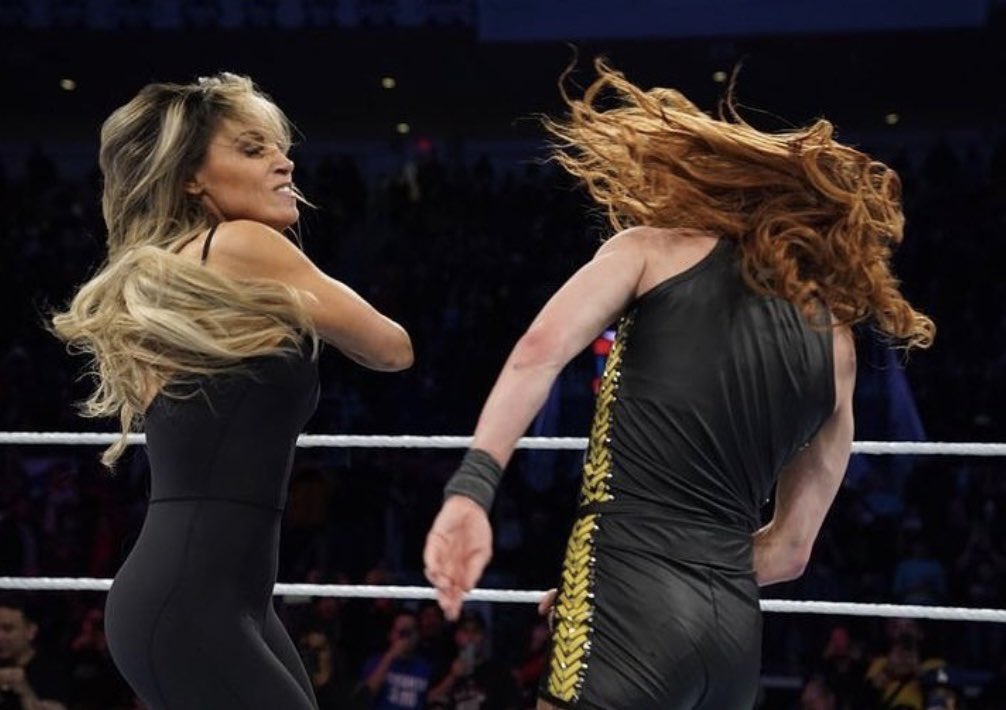 Becky Lynch Says Trish Stratus’ Slap At WWE Live Event Was “Completely Unwarranted” https://t.co/2peJKLVFfY https://t.co/6UqIf3YLB3