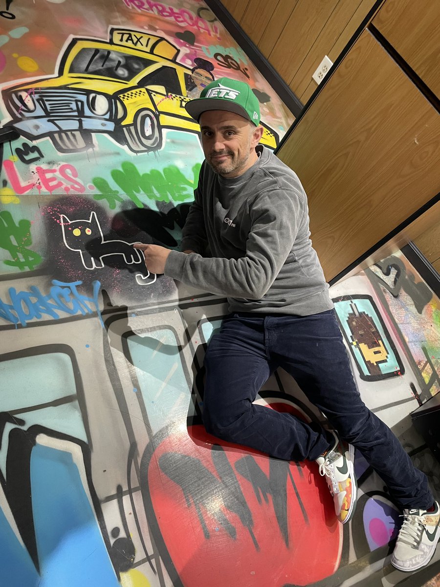 Gary Vaynerchuk (@garyvee) on Twitter photo 