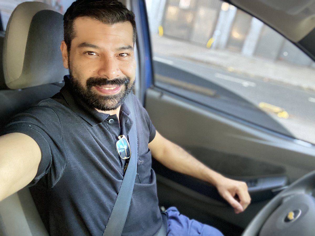 FabianGaucho's tweet photo. Y así arrancamos 👍🏻👍🏻🤗💪🏼 #yo #men #barba #style #menstyle #barbudo #barbon #man #smile #Oscars https://t.co/0I46k6iBvW