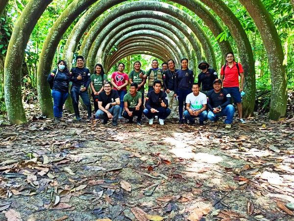pushakrunanapo's tweet photo. Los días 26-27/07/2021 los #YuyaiwaPushakRunaKuna realizarón una charla sobre la flora y fauna del #BioparqueLaIsla e hicieron una caminata por el mismo, donde aprendieron sobre las importancias y propiedades de las especies medicinales y maderables del sitio. @GeoparqueS https://t.co/E31ygT89ds