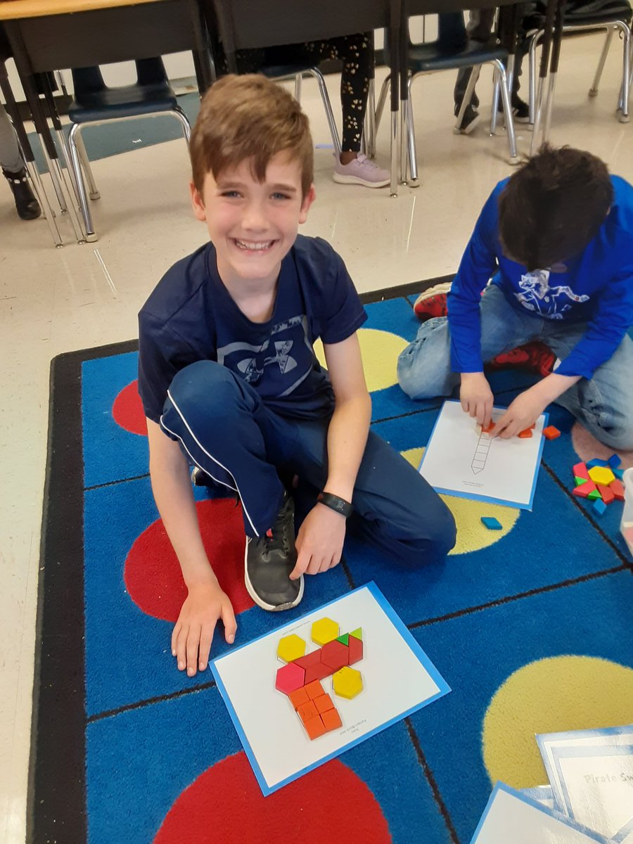 SproatMrs's tweet photo. We are learning all the attributes of quadrilaterals and polygons. https://t.co/xD1NR0oIn0