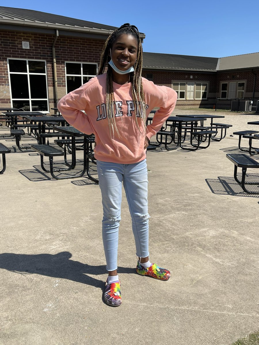 SeeTheAble1's tweet photo. We had an AMAZING day of #Inclusion @CraytonMiddle today! Our first ever #StudentLed #StudentFocused #Unified Spirit Week ,day 1 was a SUCCESS!!! #Camryn #SCUnified #ChooseToInclude #NeonTieDye ๐@Rosita1322 @CathleenLacey @AngelaB25181290 https://t.co/KiH6JCrnaf