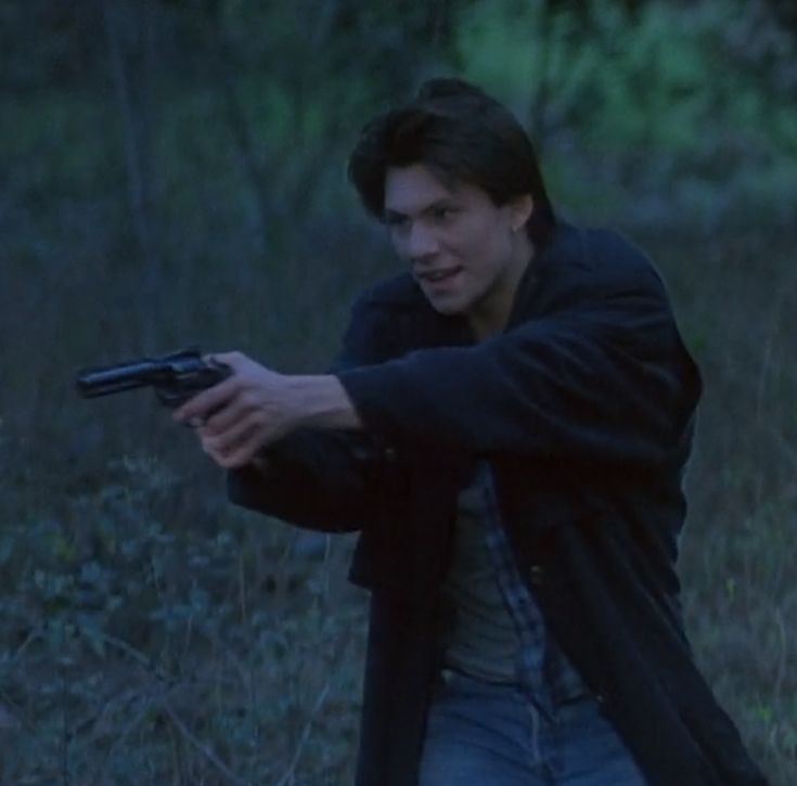 Джейсон вурхис пятница 13 8 часть. Гнев человеческий фильм 2021. Задание по английскому языку fill in the correct pronoun or possessive adjective. Джейсон айзекс. Jason is a good.