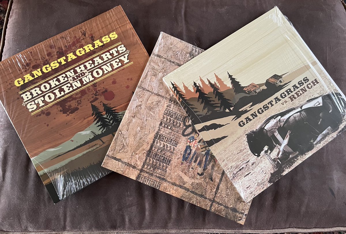 90minplus's tweet image. Mondaynightsvinylnight doesn’t sound as cool as #fridaynightsvinylnight but i’m spinning vinyl anyway!! #rap #bluegrass #gangstagrass